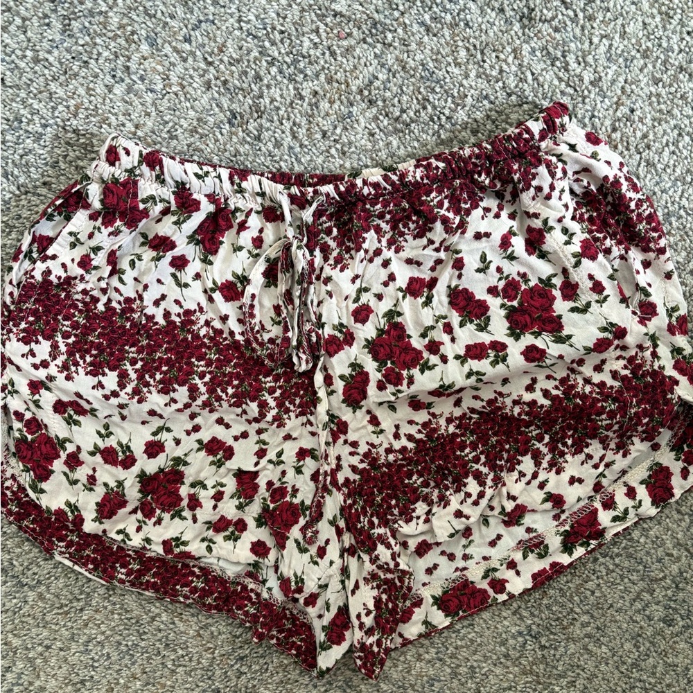 Brandy Melville High Waist Red and White Shorts